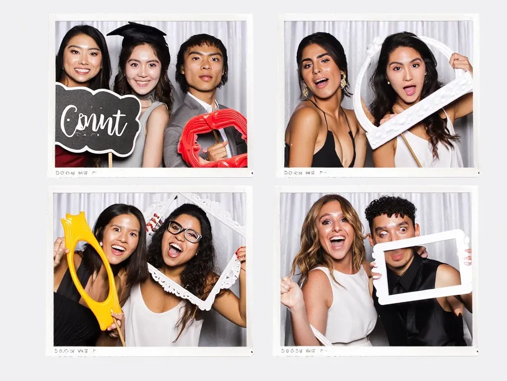 How to Choose the Best Photo Booth Frame for Your Custom Photobooth