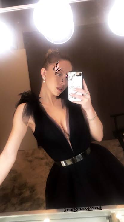Sydney Sweeney Mirror Selfie
